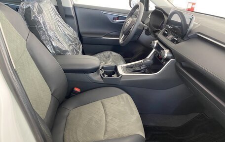 Toyota RAV4, 2025 год, 4 190 000 рублей, 14 фотография
