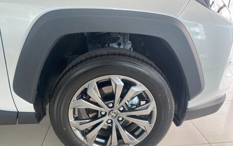 Toyota RAV4, 2025 год, 4 190 000 рублей, 10 фотография