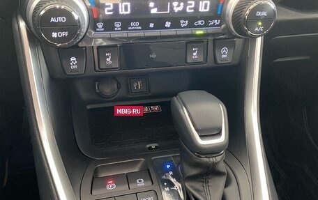 Toyota RAV4, 2025 год, 4 190 000 рублей, 24 фотография