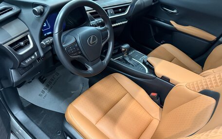 Lexus UX I, 2022 год, 2 900 000 рублей, 7 фотография