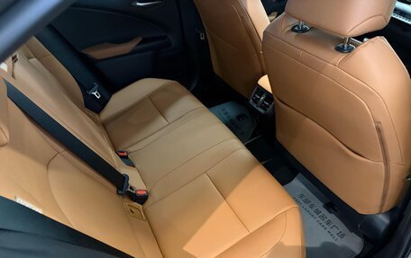 Lexus UX I, 2022 год, 2 900 000 рублей, 9 фотография