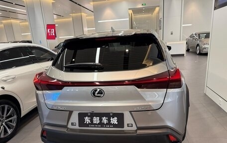 Lexus UX I, 2022 год, 2 900 000 рублей, 5 фотография