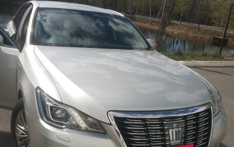 Toyota Crown, 2015 год, 2 459 000 рублей, 2 фотография