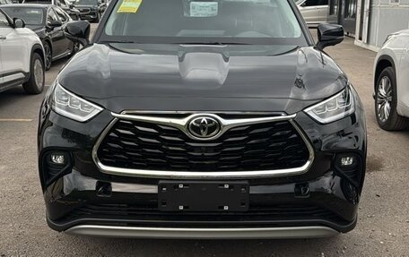Toyota Highlander, 2025 год, 6 000 000 рублей, 2 фотография