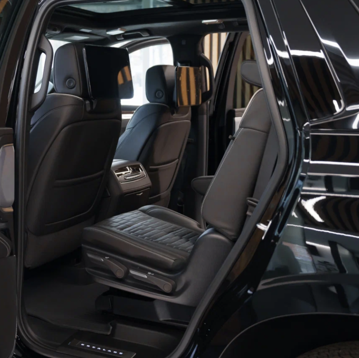 Cadillac Escalade V, 2025 год, 24 000 000 рублей, 3 фотография
