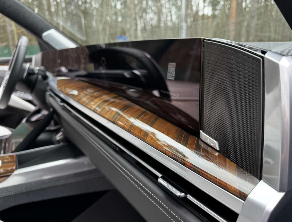 Cadillac Escalade V, 2025 год, 24 500 000 рублей, 13 фотография