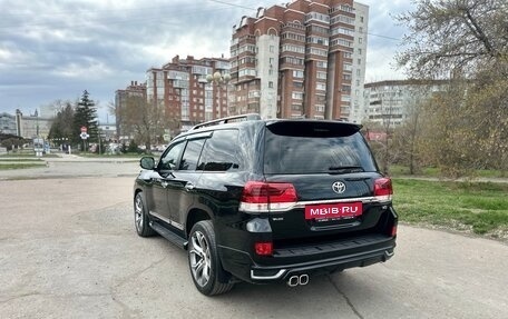 Toyota Land Cruiser 200, 2016 год, 6 600 000 рублей, 4 фотография