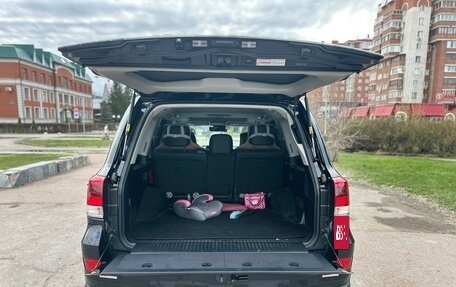 Toyota Land Cruiser 200, 2016 год, 6 600 000 рублей, 7 фотография