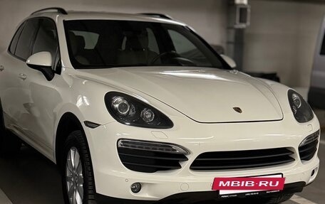 Porsche Cayenne III, 2011 год, 2 000 000 рублей, 2 фотография