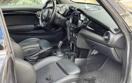 MINI Hatch, 2019 год, 2 950 000 рублей, 6 фотография