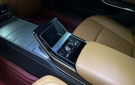 Audi A8, 2023 год, 10 000 000 рублей, 11 фотография