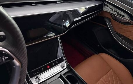Audi A8, 2023 год, 10 000 000 рублей, 10 фотография