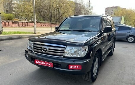 Toyota Land Cruiser 100 рестайлинг 2, 2006 год, 2 350 000 рублей, 1 фотография