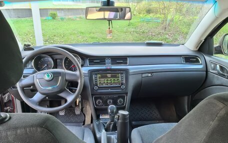 Skoda Superb III рестайлинг, 2010 год, 610 000 рублей, 17 фотография