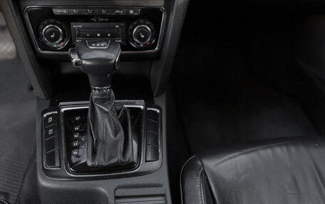 Skoda Superb III рестайлинг, 2010 год, 1 000 000 рублей, 15 фотография