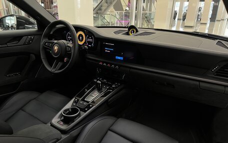 Porsche 911, 2025 год, 37 490 000 рублей, 26 фотография