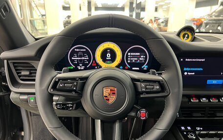 Porsche 911, 2025 год, 37 490 000 рублей, 29 фотография