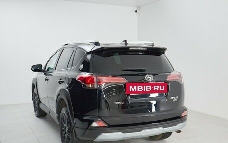Toyota RAV4, 2018 год, 2 535 000 рублей, 5 фотография