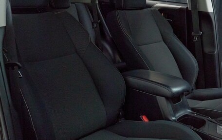 Toyota RAV4, 2018 год, 2 535 000 рублей, 12 фотография