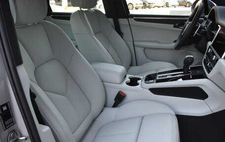 Porsche Macan I рестайлинг, 2025 год, 13 990 000 рублей, 18 фотография