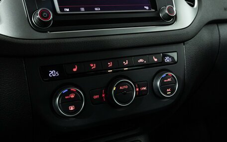 Volkswagen Tiguan I, 2016 год, 899 777 рублей, 15 фотография