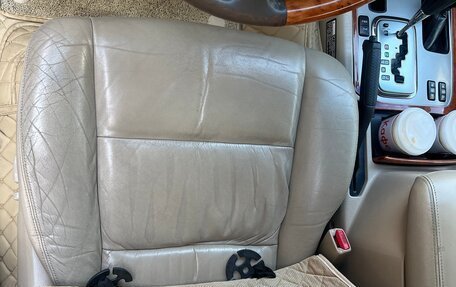 Toyota Land Cruiser 100 рестайлинг 2, 2006 год, 2 350 000 рублей, 14 фотография