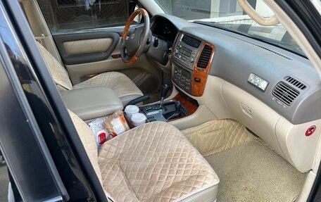 Toyota Land Cruiser 100 рестайлинг 2, 2006 год, 2 350 000 рублей, 16 фотография