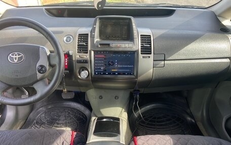 Toyota Prius, 2008 год, 830 000 рублей, 8 фотография