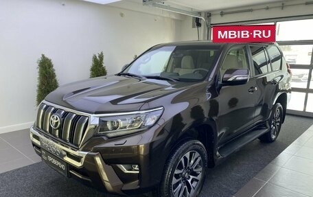Toyota Land Cruiser Prado 150 рестайлинг 2, 2022 год, 6 550 000 рублей, 1 фотография