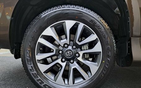 Toyota Land Cruiser Prado 150 рестайлинг 2, 2022 год, 6 550 000 рублей, 22 фотография