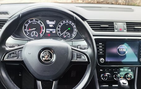 Skoda Superb III рестайлинг, 2017 год, 1 750 000 рублей, 8 фотография