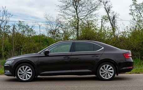 Skoda Superb III рестайлинг, 2017 год, 1 750 000 рублей, 4 фотография