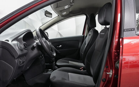 Renault Sandero II рестайлинг, 2020 год, 1 230 000 рублей, 10 фотография