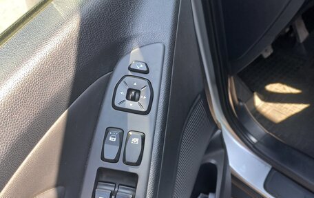 Hyundai ix35 I рестайлинг, 2013 год, 1 480 000 рублей, 16 фотография