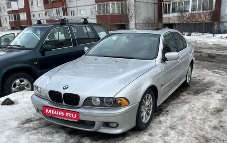 BMW 5 серия, 2003 год, 740 000 рублей, 2 фотография