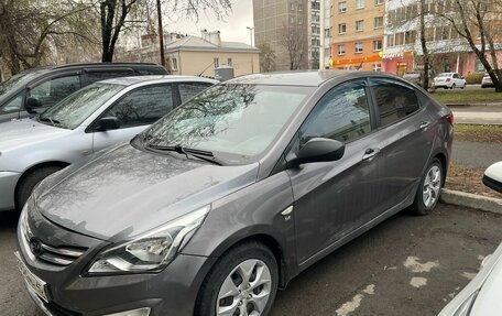 Hyundai Solaris II рестайлинг, 2016 год, 960 000 рублей, 2 фотография