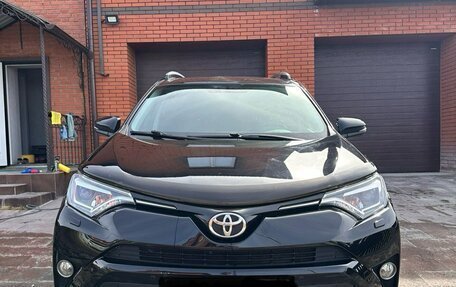 Toyota RAV4, 2017 год, 3 000 000 рублей, 3 фотография