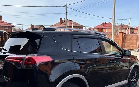 Toyota RAV4, 2017 год, 3 000 000 рублей, 16 фотография