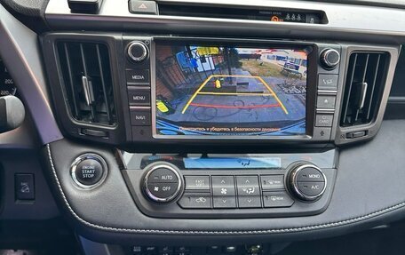 Toyota RAV4, 2017 год, 3 000 000 рублей, 28 фотография
