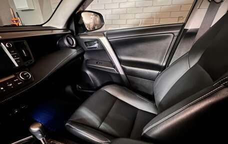 Toyota RAV4, 2017 год, 3 000 000 рублей, 22 фотография