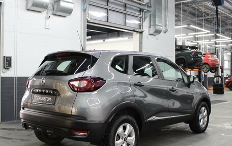 Renault Kaptur I рестайлинг, 2018 год, 1 280 000 рублей, 5 фотография