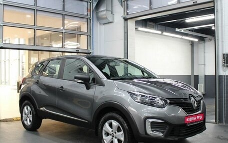 Renault Kaptur I рестайлинг, 2018 год, 1 280 000 рублей, 3 фотография