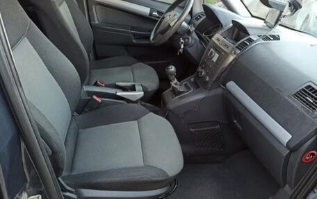 Opel Zafira B, 2007 год, 650 000 рублей, 2 фотография