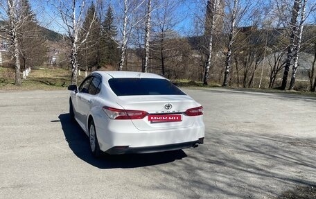 Toyota Camry, 2019 год, 3 200 000 рублей, 2 фотография