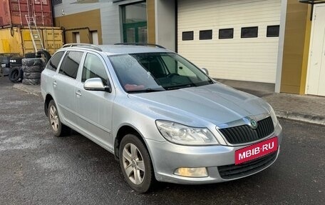 Skoda Octavia, 2011 год, 749 000 рублей, 2 фотография