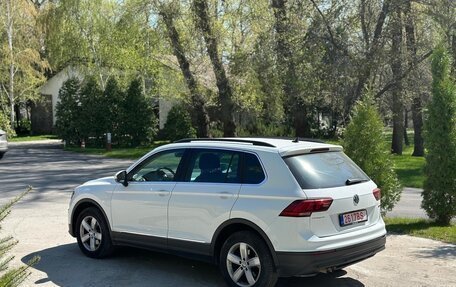 Volkswagen Tiguan II, 2019 год, 2 650 000 рублей, 3 фотография