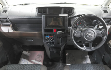Toyota Roomy I, 2021 год, 1 169 000 рублей, 11 фотография