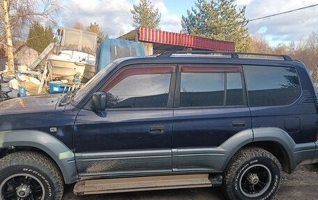 Toyota Land Cruiser Prado 90 рестайлинг, 1998 год, 1 650 000 рублей, 3 фотография