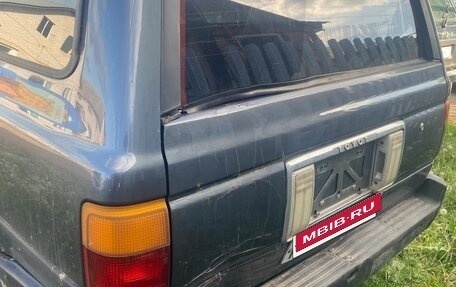 Toyota Hilux Surf III рестайлинг, 1991 год, 480 000 рублей, 3 фотография