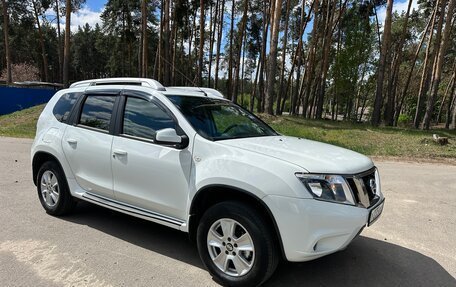Nissan Terrano III, 2014 год, 899 999 рублей, 3 фотография
